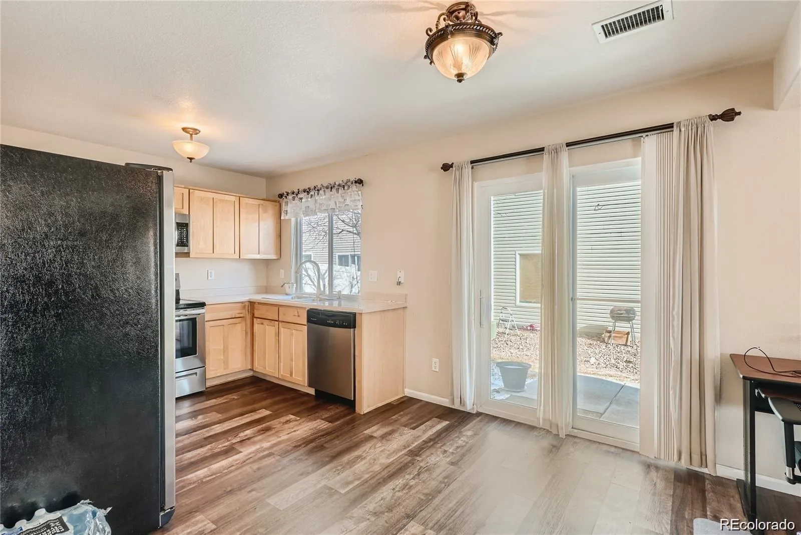 18671 Mitchell Place Denver CO 80249 | MLS #REC9629724 08112026062251 1600 6