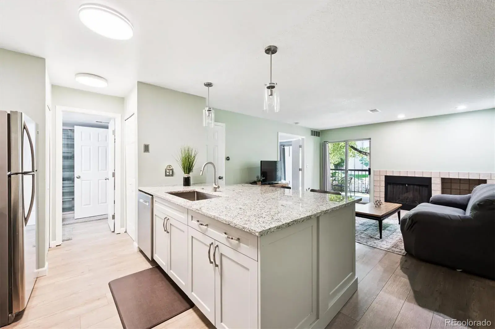 2575 S Syracuse Way #L103 Denver CO 80231 MLS #REC9629954 08152025155235 1600 2