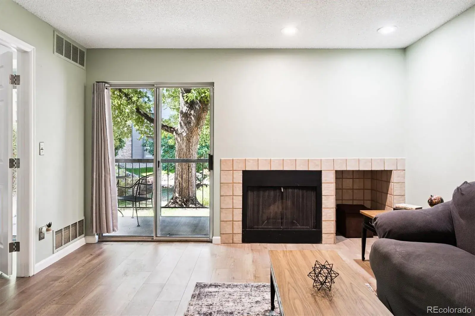 2575 S Syracuse Way #L103 Denver CO 80231 MLS #REC9629954 08152025155235 1600 7