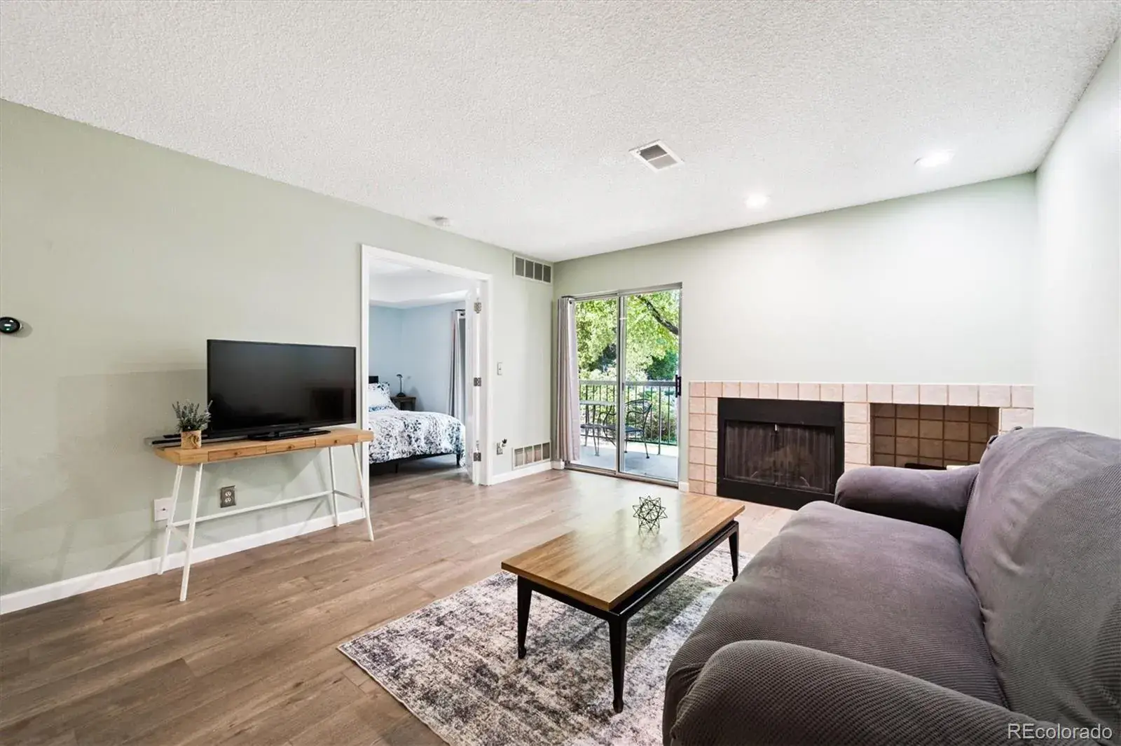 2575 S Syracuse Way #L103 Denver CO 80231 MLS #REC9629954 08152025155235 1600 8