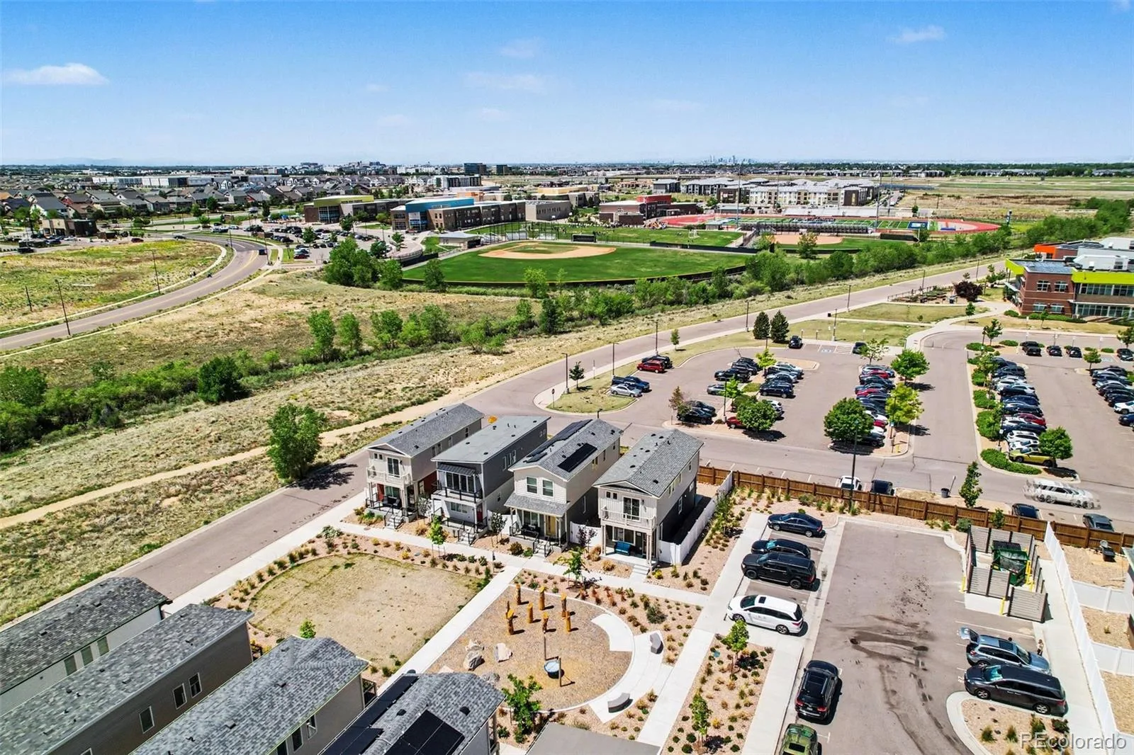 18262 E 49th Place Denver CO 80249 MLS #REC9633991 06032026223511 1600 29