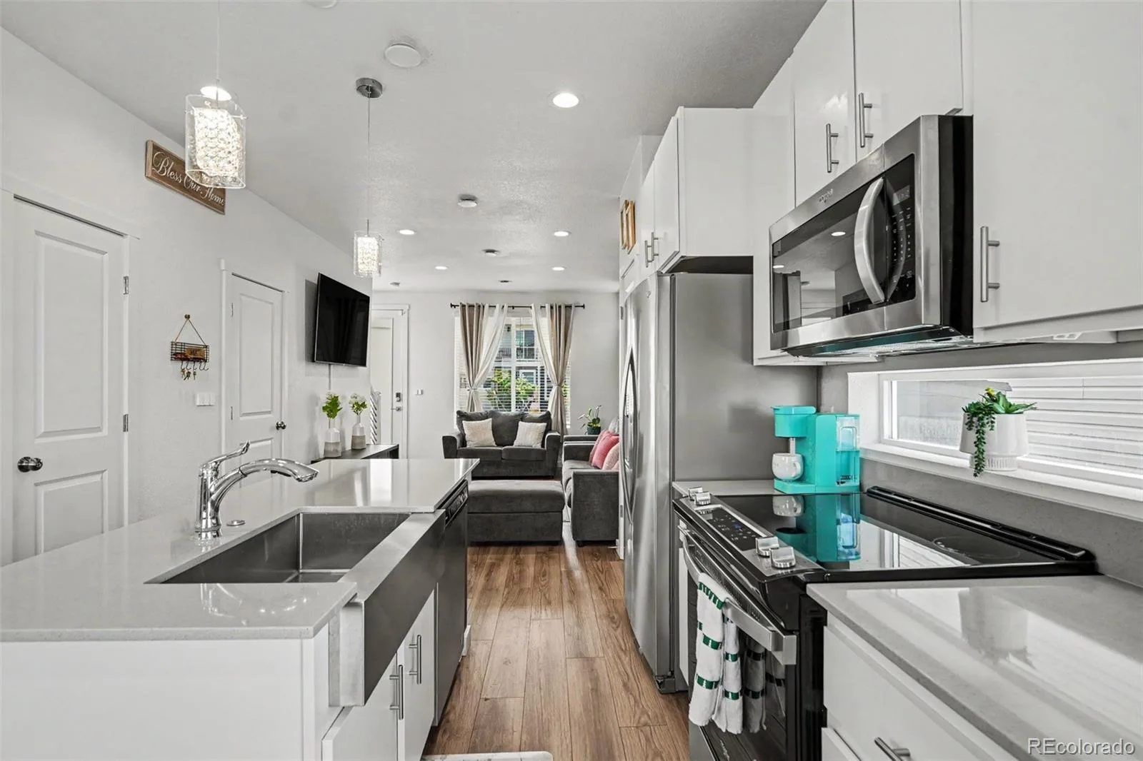 18262 E 49th Place Denver CO 80249 MLS #REC9633991 06032026223511 1600 4