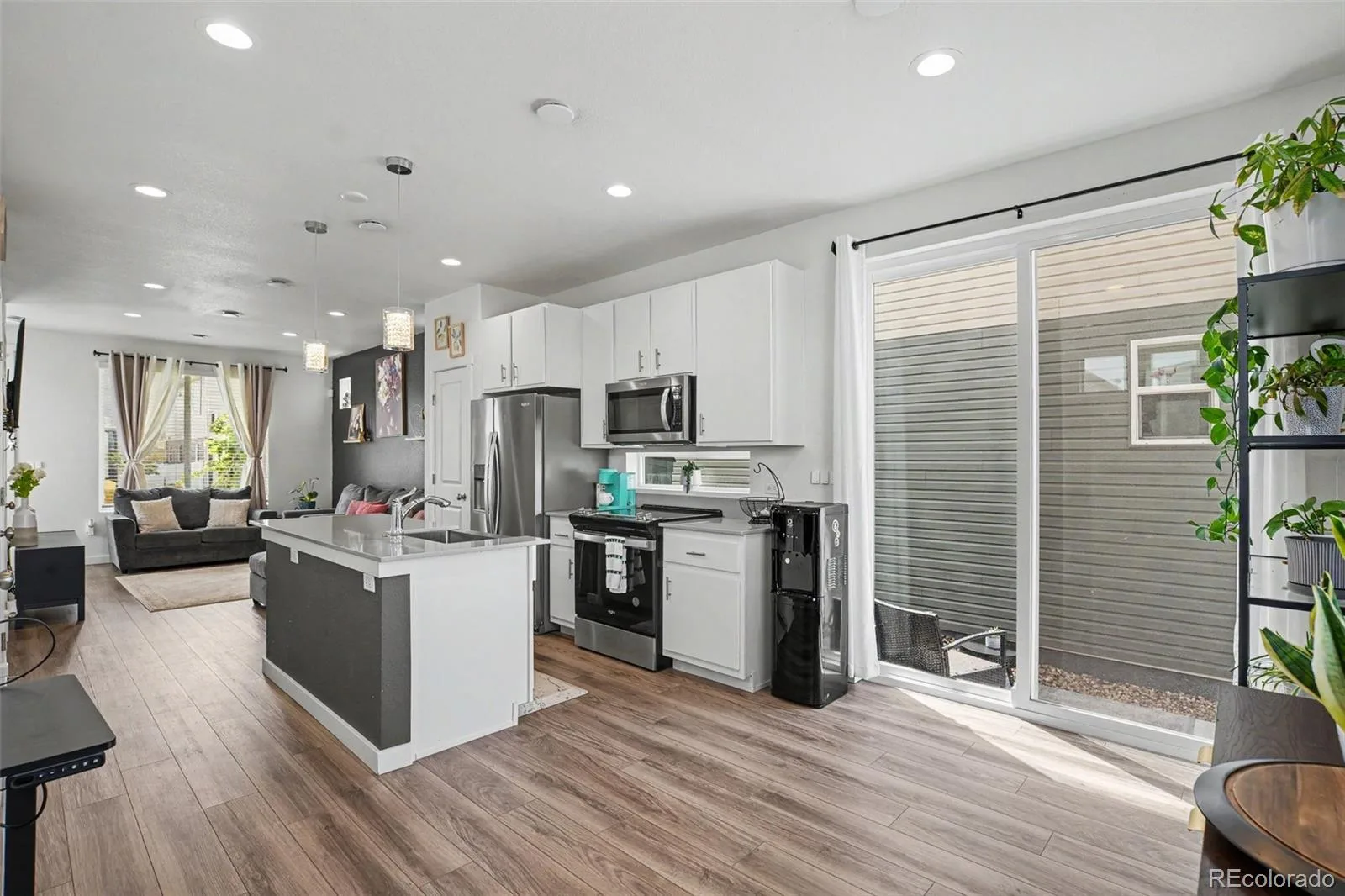 18262 E 49th Place Denver CO 80249 MLS #REC9633991 06032026223511 1600 9