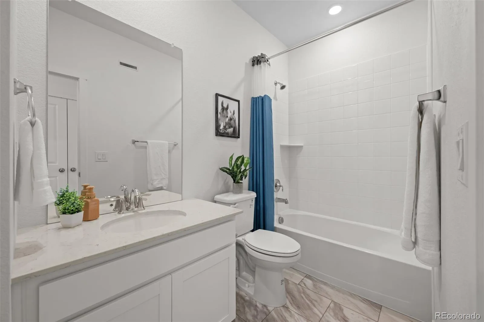 9042 Gladiola Way #C Arvada CO 80005 | MLS #REC9636337 07312026123511 1600 24