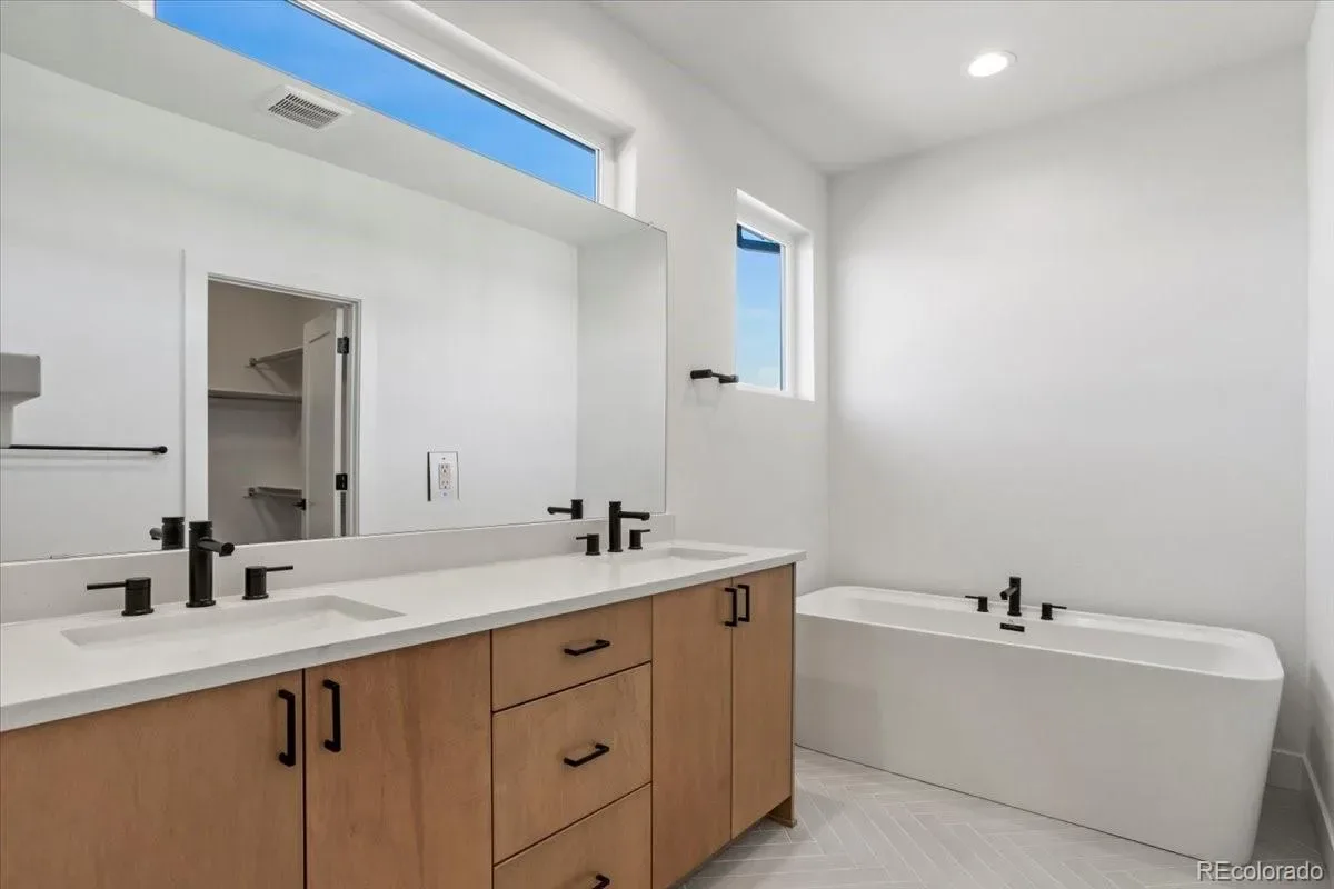 5604 Grandville Avenue Longmont CO 80503 MLS #REC9636442 03292026211418 1200 21