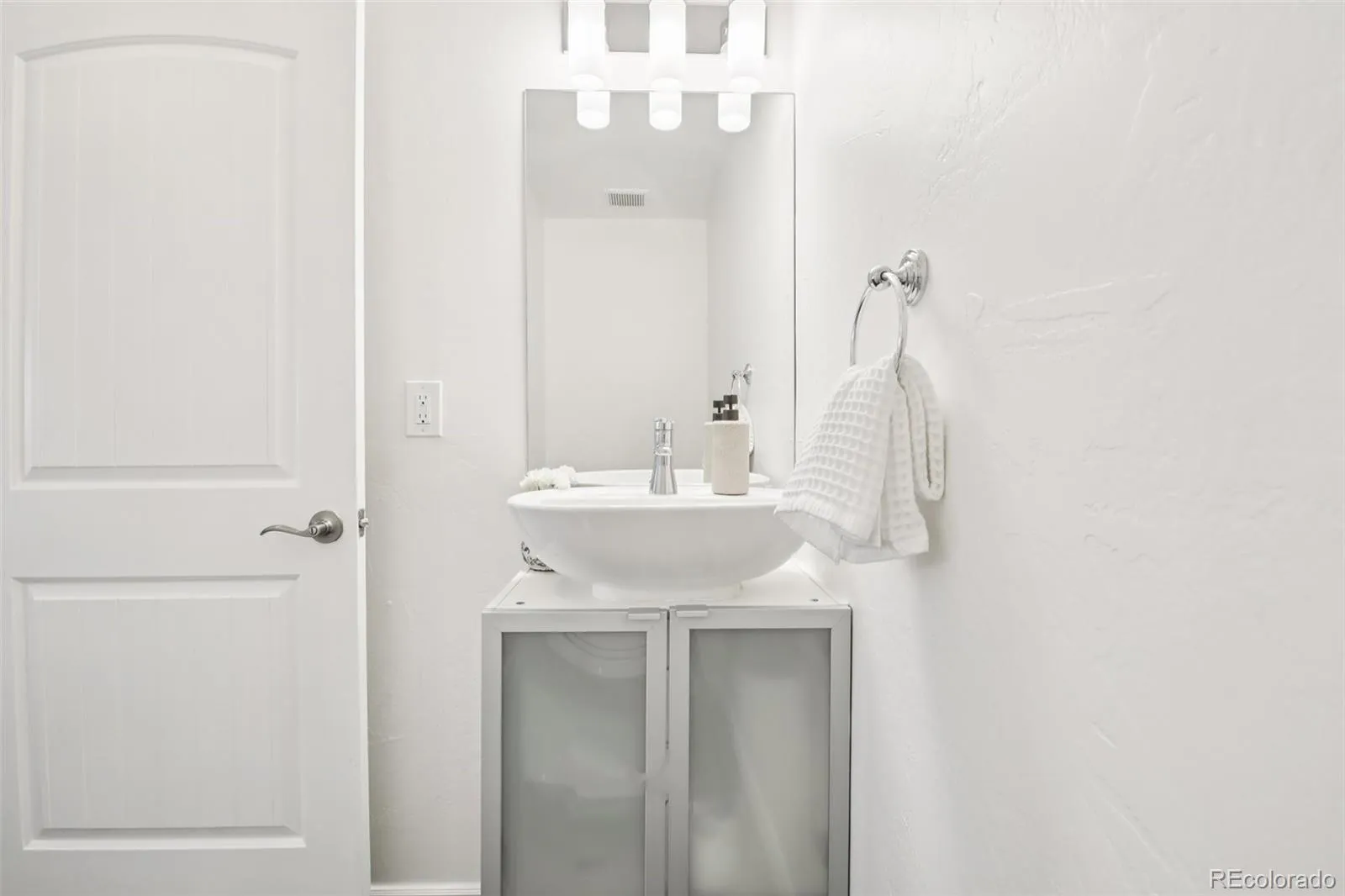 04162026224915 1600 10