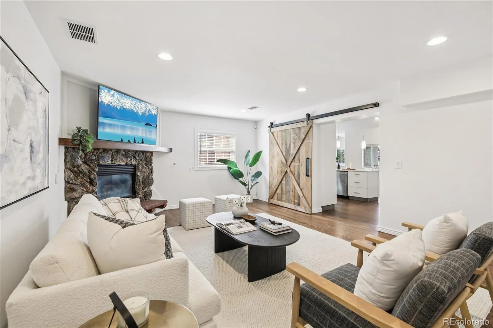 04162026224915 1600 14