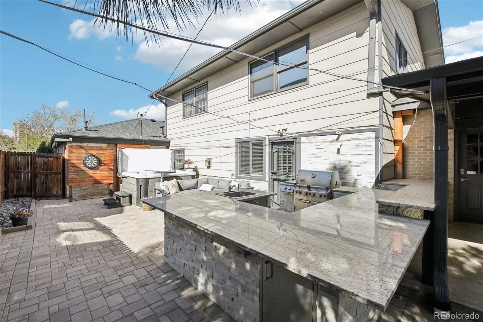 04162026224915 1600 33