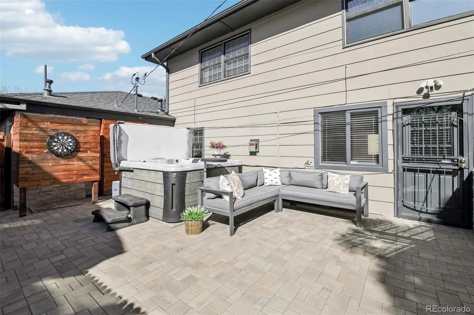 04162026224915 1600 34