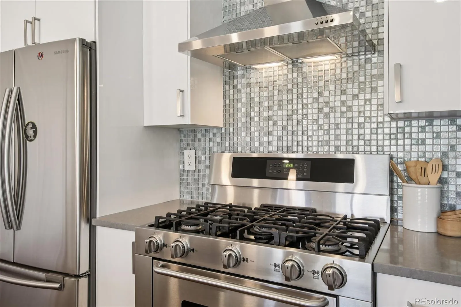 04162026224915 1600 4