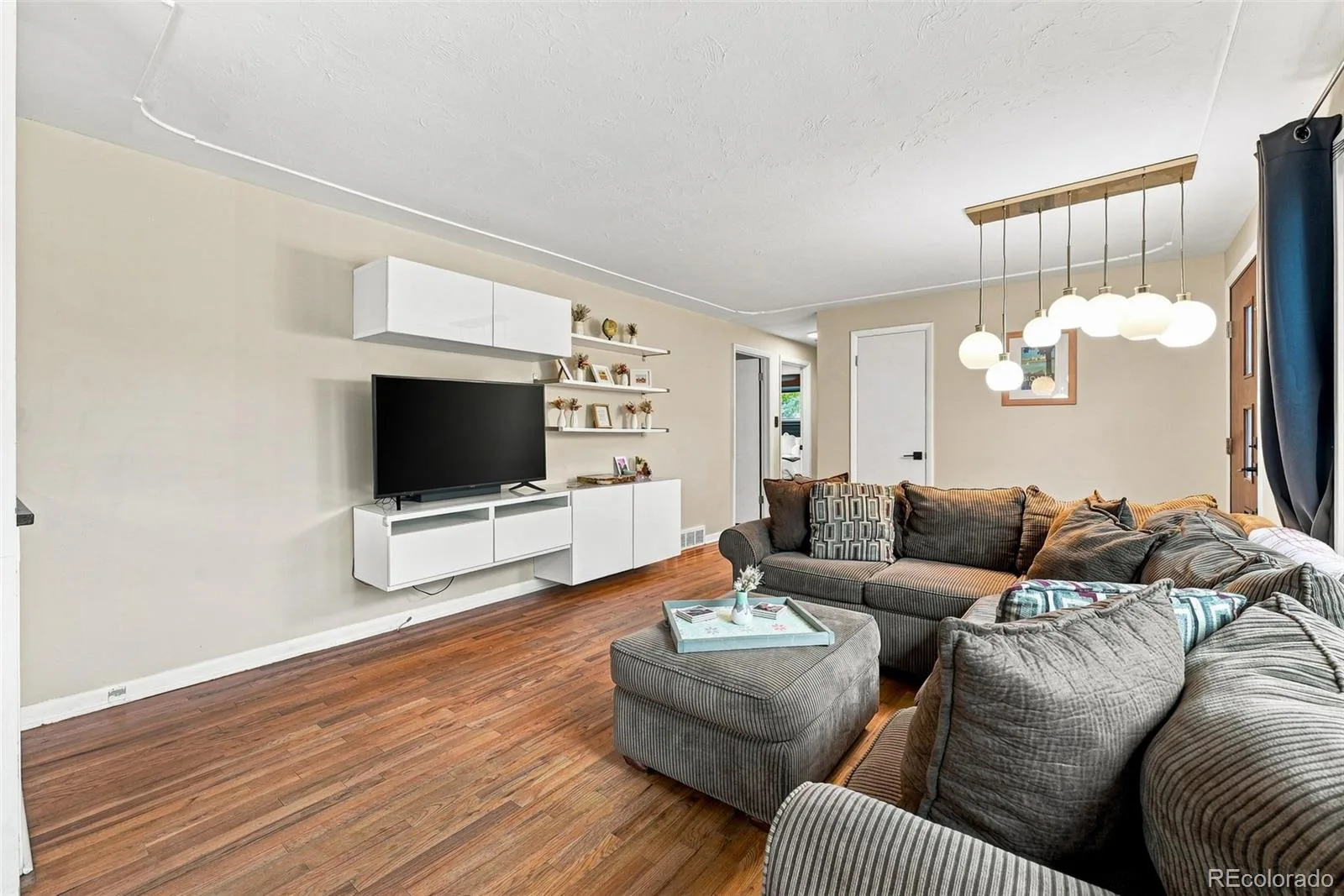 2070 Jay Street Edgewater CO 80214 | MLS #REC9639535 08122026202045 1600 8