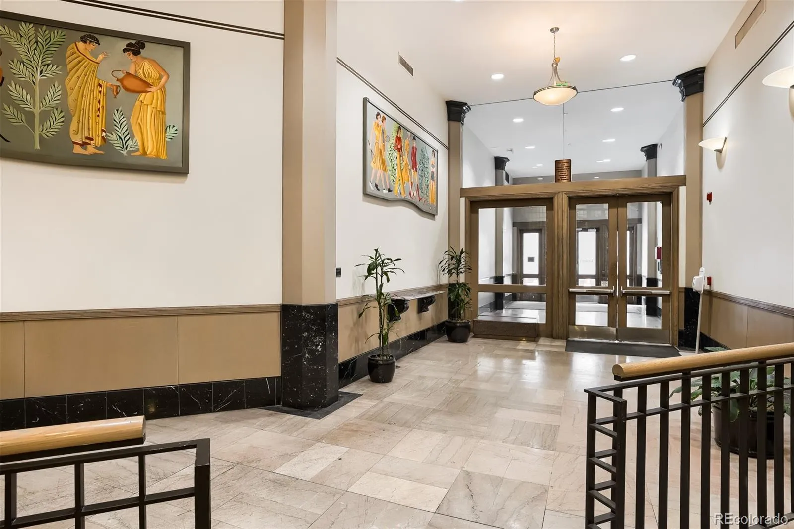 720 16th Street #203 Denver CO 80202 MLS #REC9641114 04042026000130 1600 5