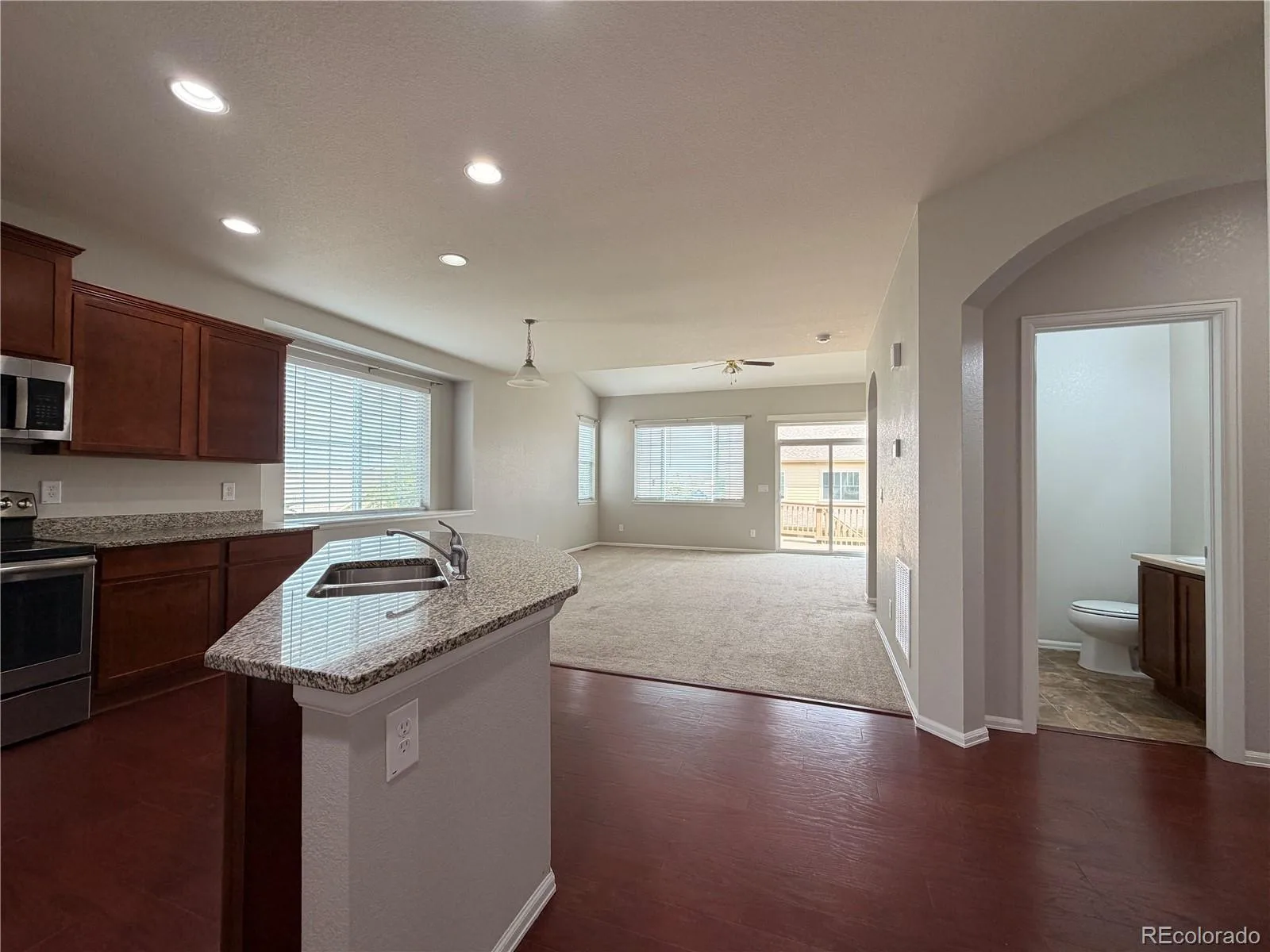 22517 E Layton Circle Aurora CO 80015 | MLS #REC9641408 08262026000507 1600 10
