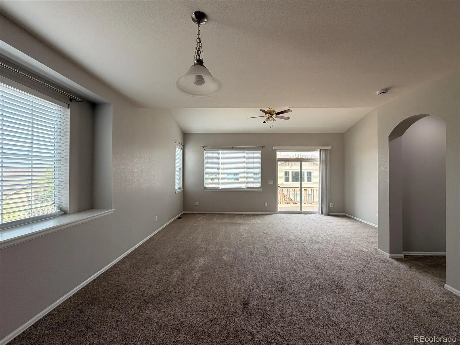 22517 E Layton Circle Aurora CO 80015 | MLS #REC9641408 08262026000507 1600 15