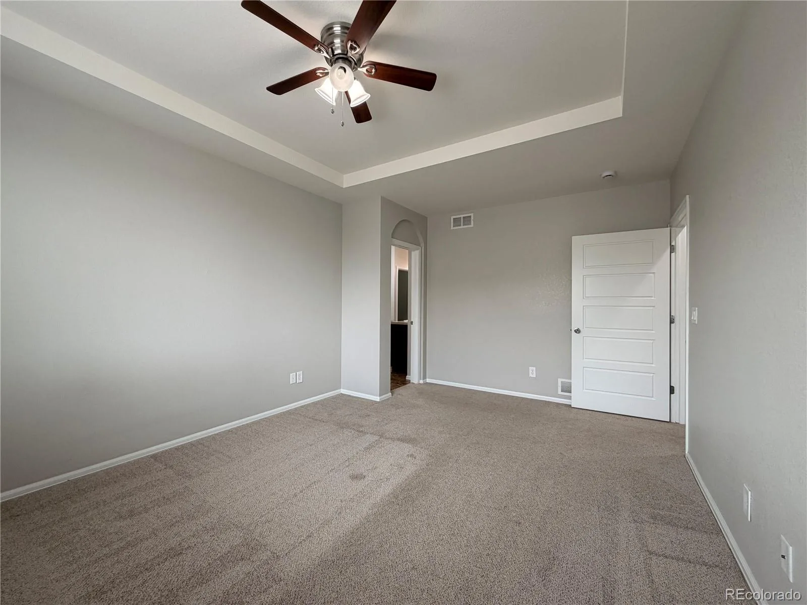 22517 E Layton Circle Aurora CO 80015 | MLS #REC9641408 08262026000507 1600 21
