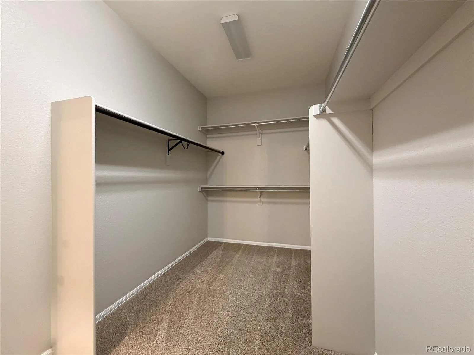 22517 E Layton Circle Aurora CO 80015 | MLS #REC9641408 08262026000507 1600 23