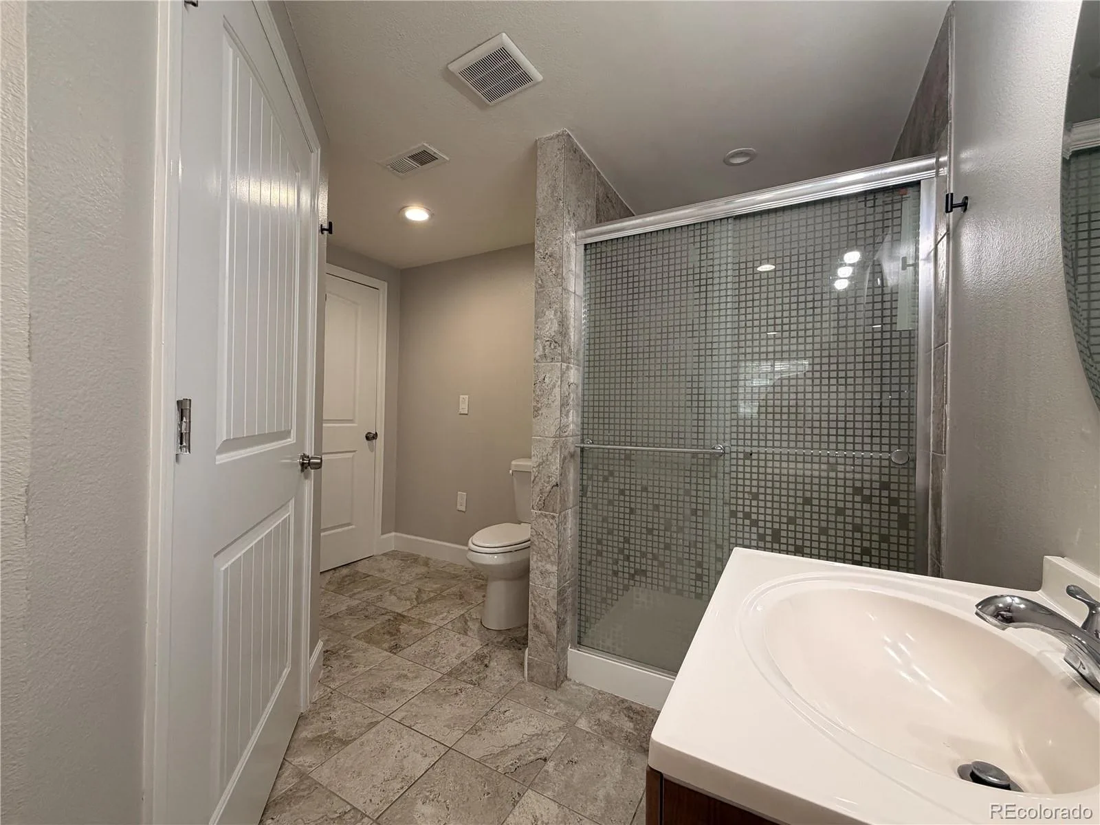 22517 E Layton Circle Aurora CO 80015 | MLS #REC9641408 08262026000507 1600 31
