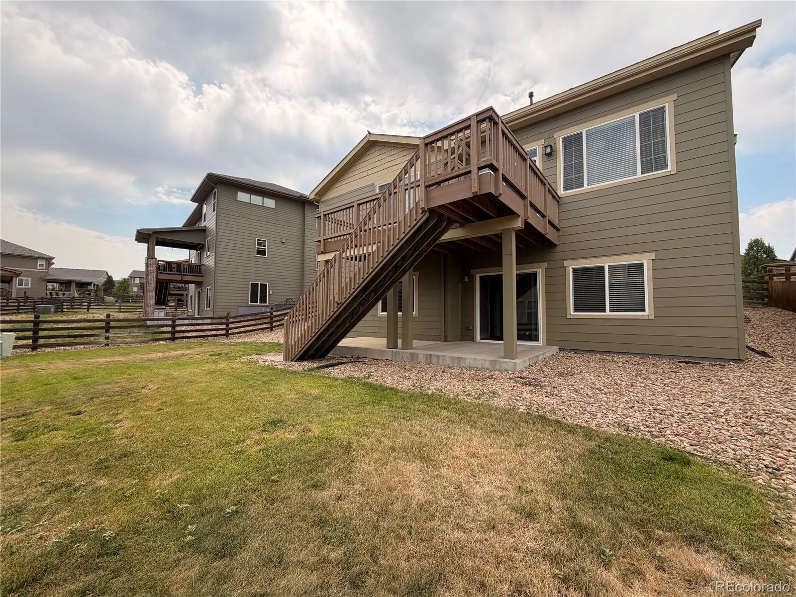 22517 E Layton Circle Aurora CO 80015 | MLS #REC9641408 08262026000507 1600 39