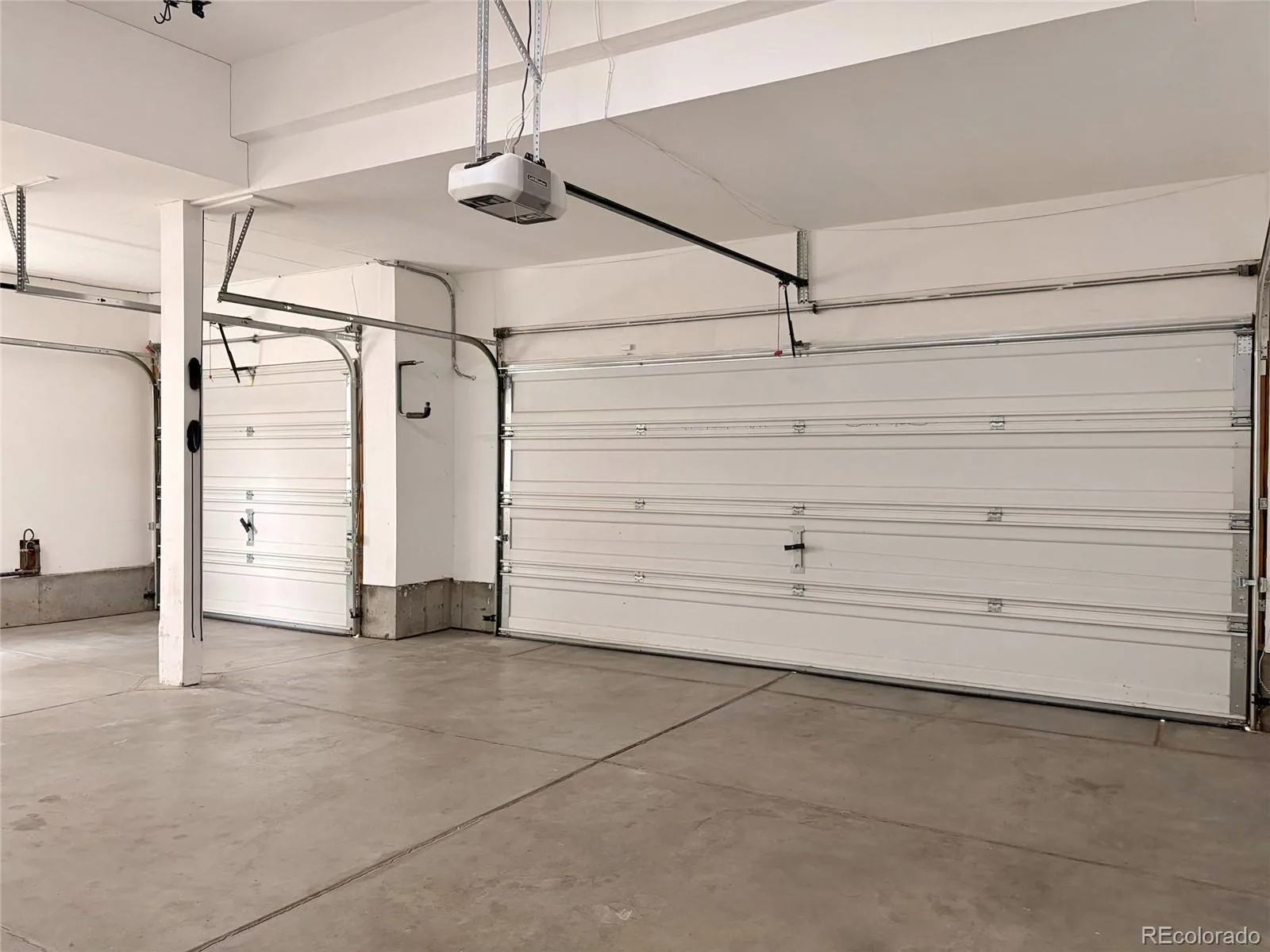 22517 E Layton Circle Aurora CO 80015 | MLS #REC9641408 08262026000507 1600 45