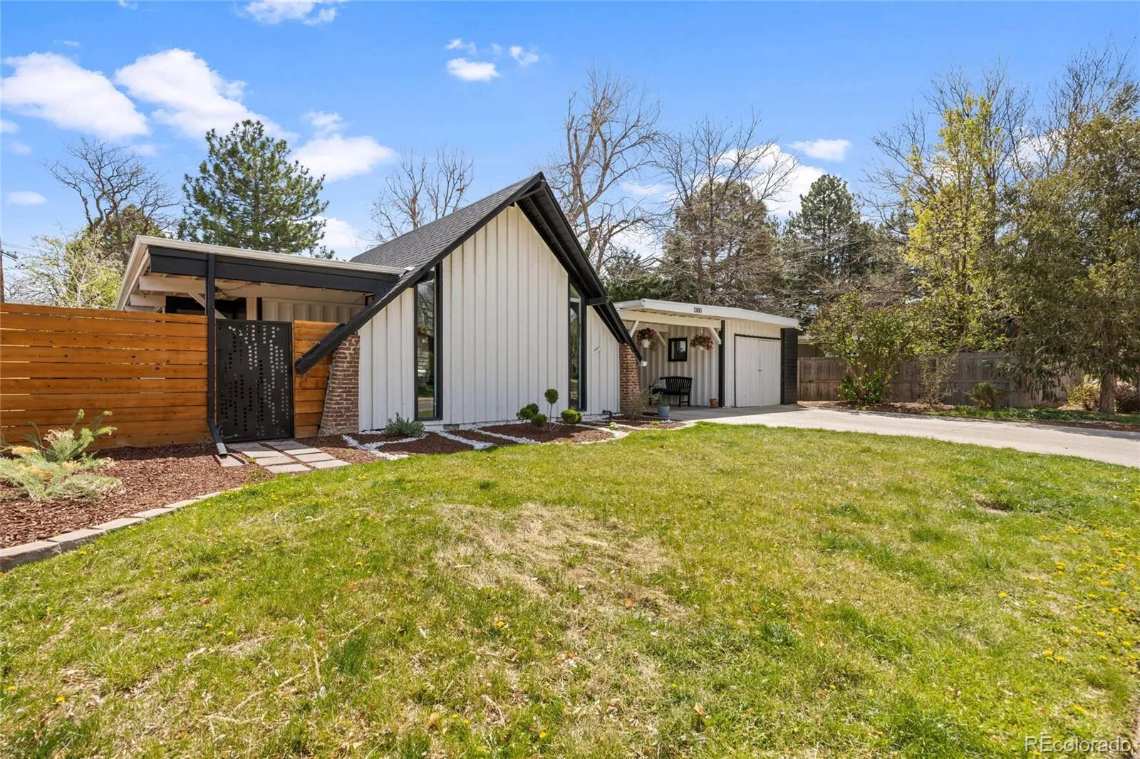 1380 S Dahlia Street Denver CO 80222 MLS #REC9641986 05202026195731 1600 43