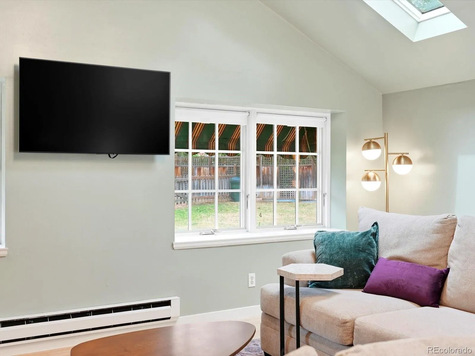 04142026212533 1600 18