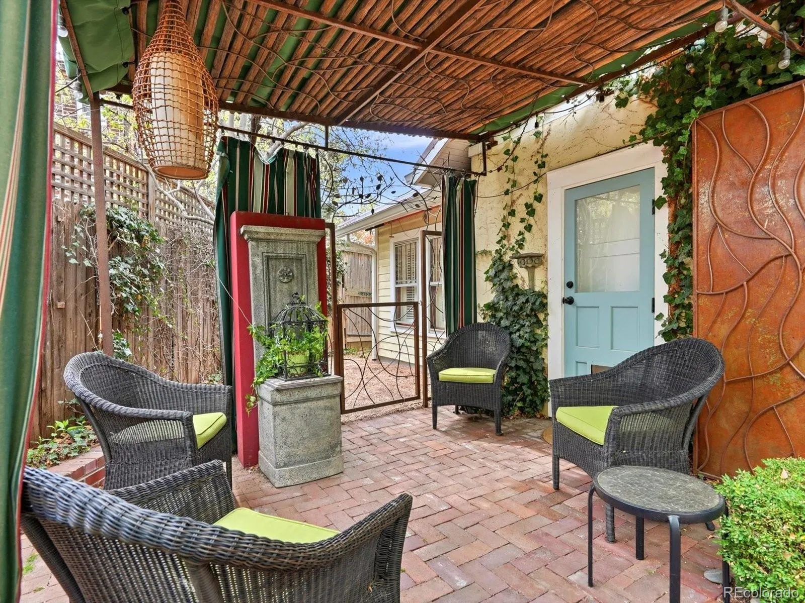 04142026212533 1600 35