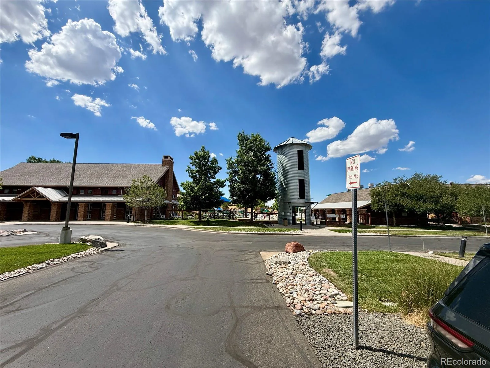 1904 Coach House Loop Castle Rock CO 80109 | MLS #REC9644485 07252026024959 1600 41