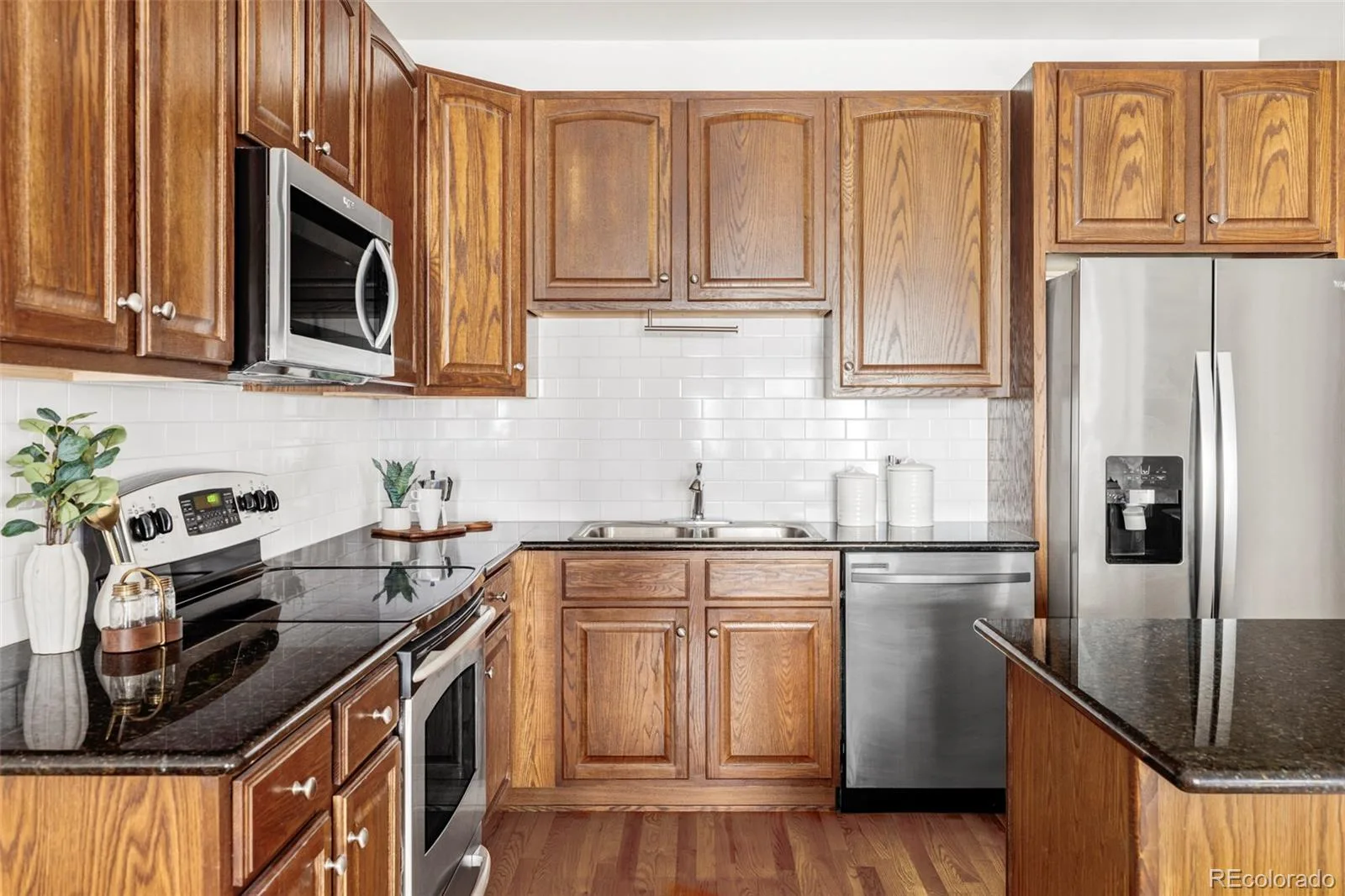1950 N Logan Street #1013 Denver CO 80203 | MLS #REC9644813 08192026203335 1600 4