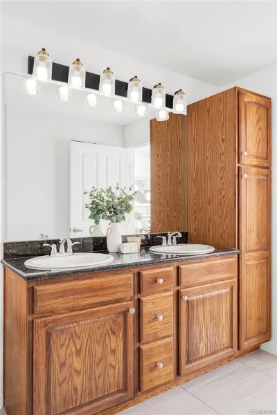 1950 N Logan Street #1013 Denver CO 80203 | MLS #REC9644813 08192026203335 800 17