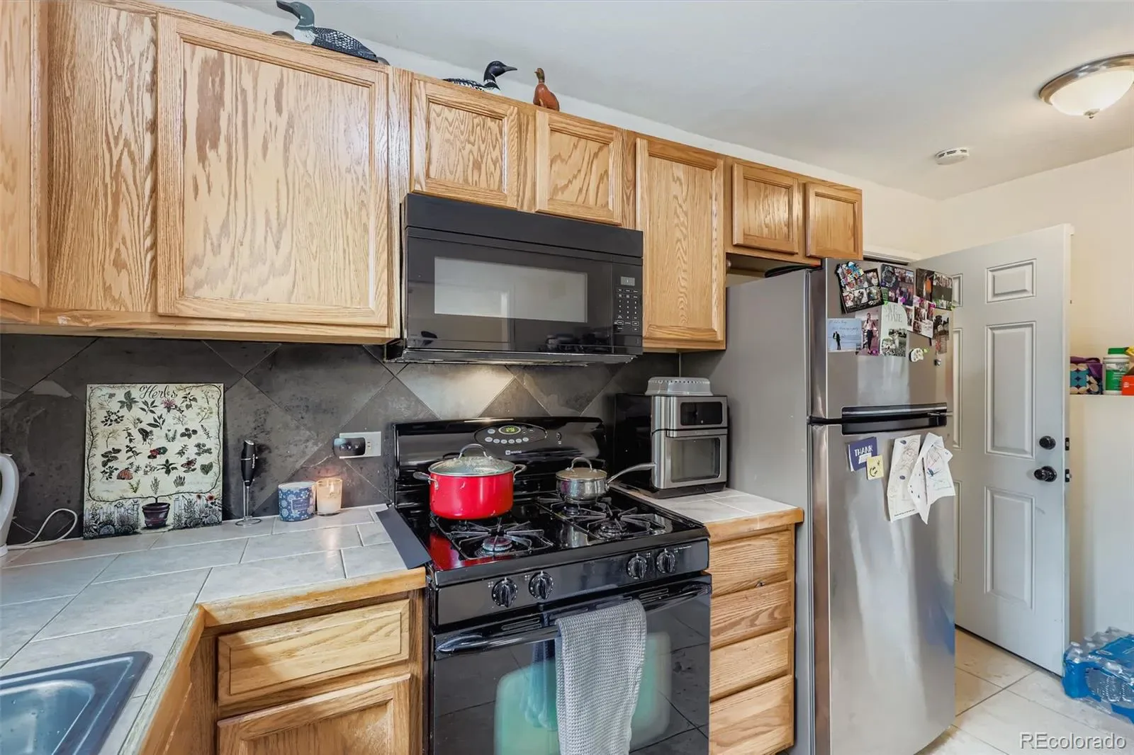 452 N Perry Street Denver CO 80204 MLS #REC9644935 04012026010553 1600 13
