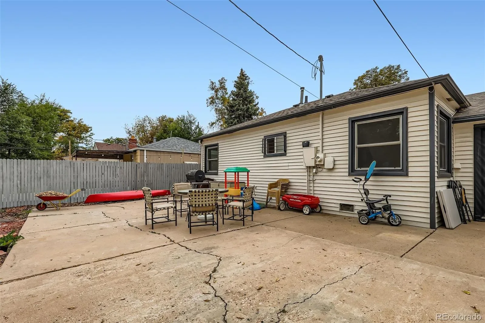 452 N Perry Street Denver CO 80204 MLS #REC9644935 04012026010553 1600 23