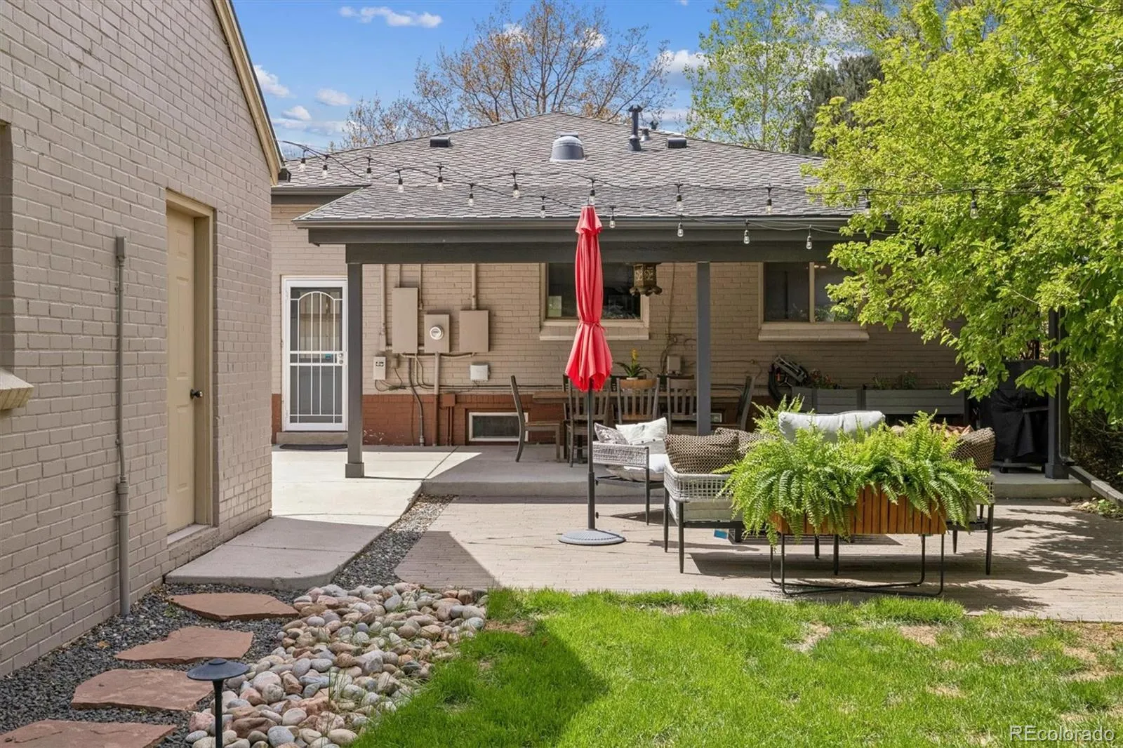 730 Ivanhoe Street Denver CO 80220 MLS #REC9644961 04302026022512 1600 33