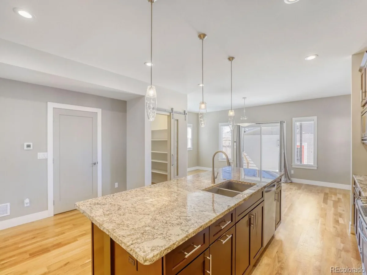 3433 N Gaylord Street Denver CO 80205 | MLS #REC9645309 08142026221305 1200 8