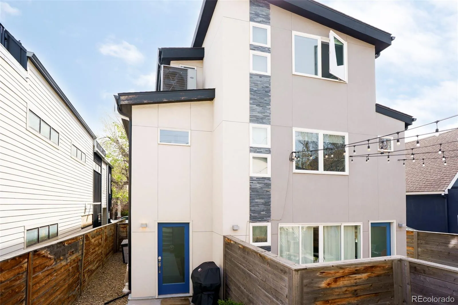 04172026145354 1600 32