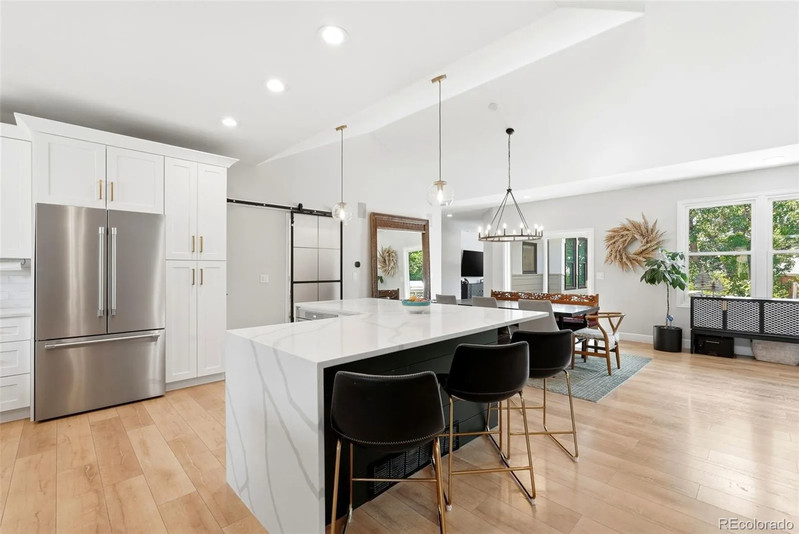 434 E Lake Place Littleton CO 80121 | MLS #REC9646686 08182026034219 1600 10