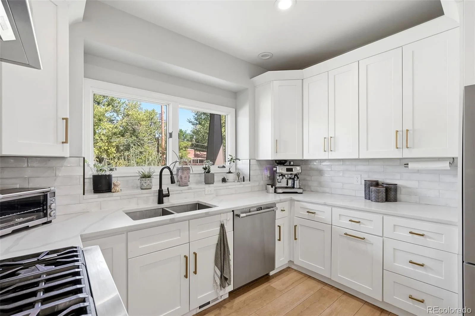 434 E Lake Place Littleton CO 80121 | MLS #REC9646686 08182026034219 1600 3