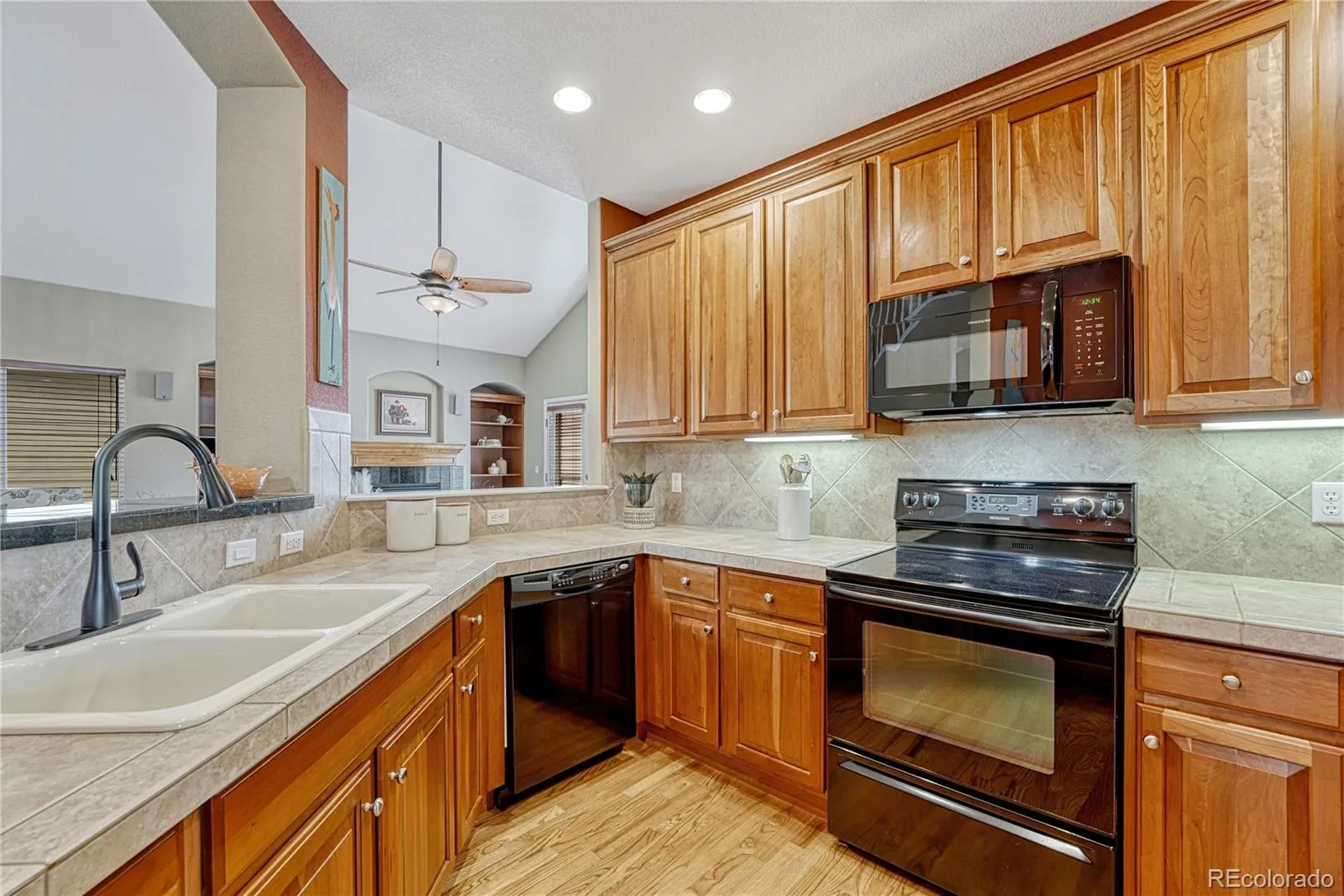 04162026173724 1600 15