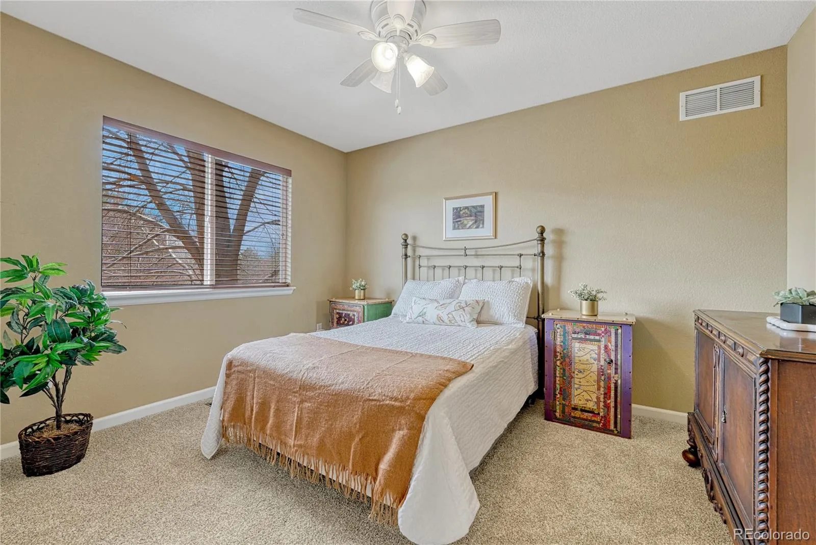 04162026173724 1600 26