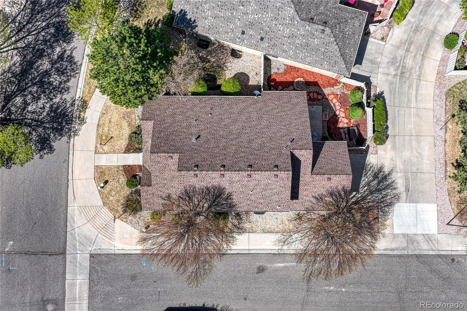 04162026173724 1600 35