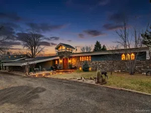 7272 W Quincy Avenue Littleton CO 80123 | MLS #REC9650720 03272026203521 300 0
