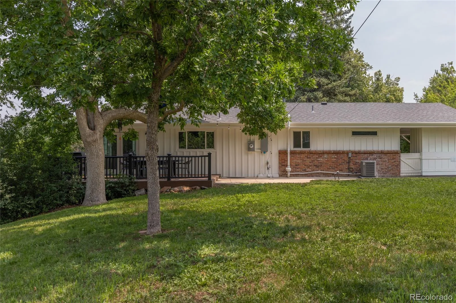 6727 S Gallup Street Littleton CO 80120 MLS #REC9652477 07072026230939 1600 34