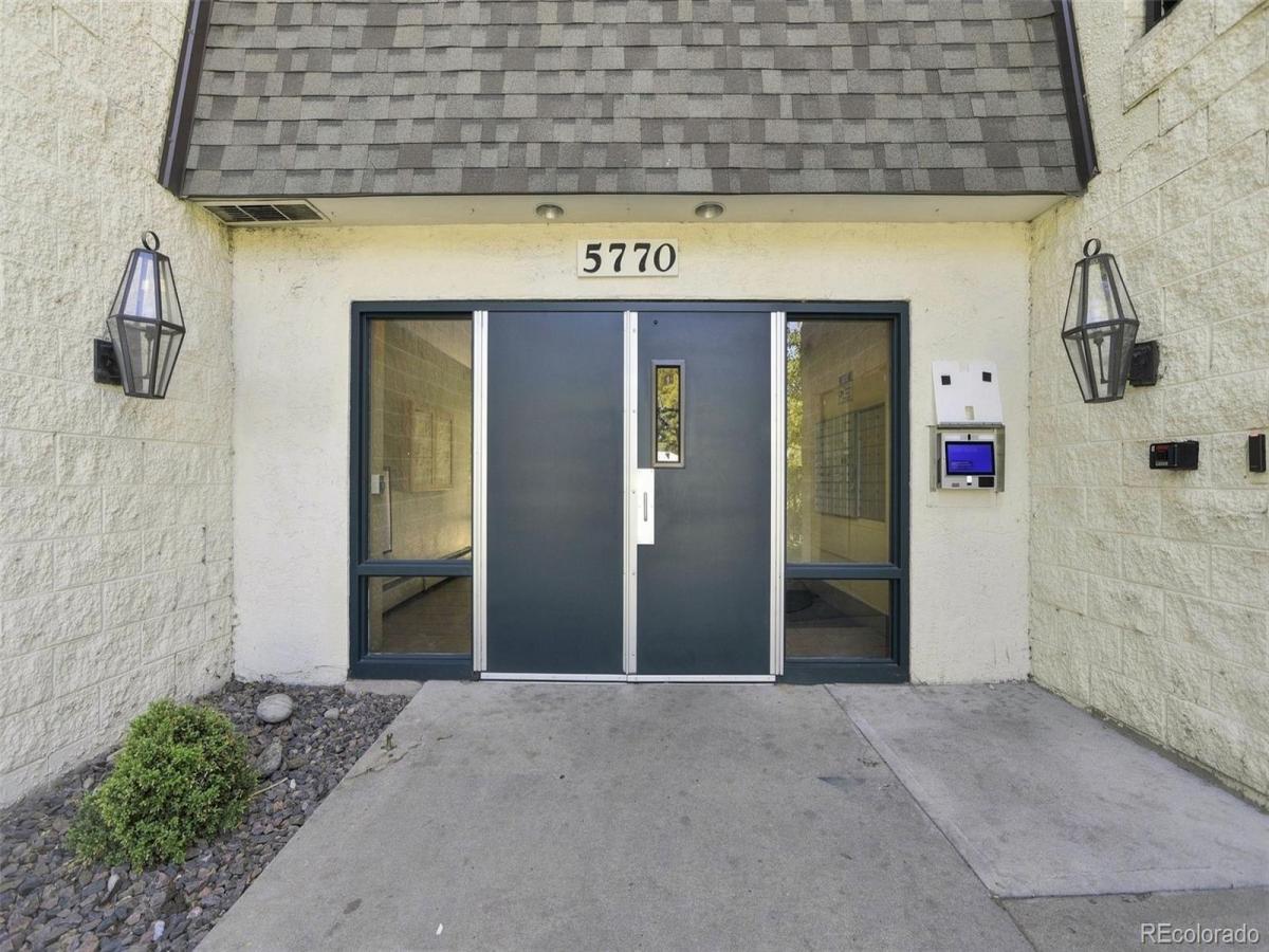 5770 E Warren Avenue #316 #C Denver CO 80222 | MLS #REC9652941 MLS #REC9652941 image #0