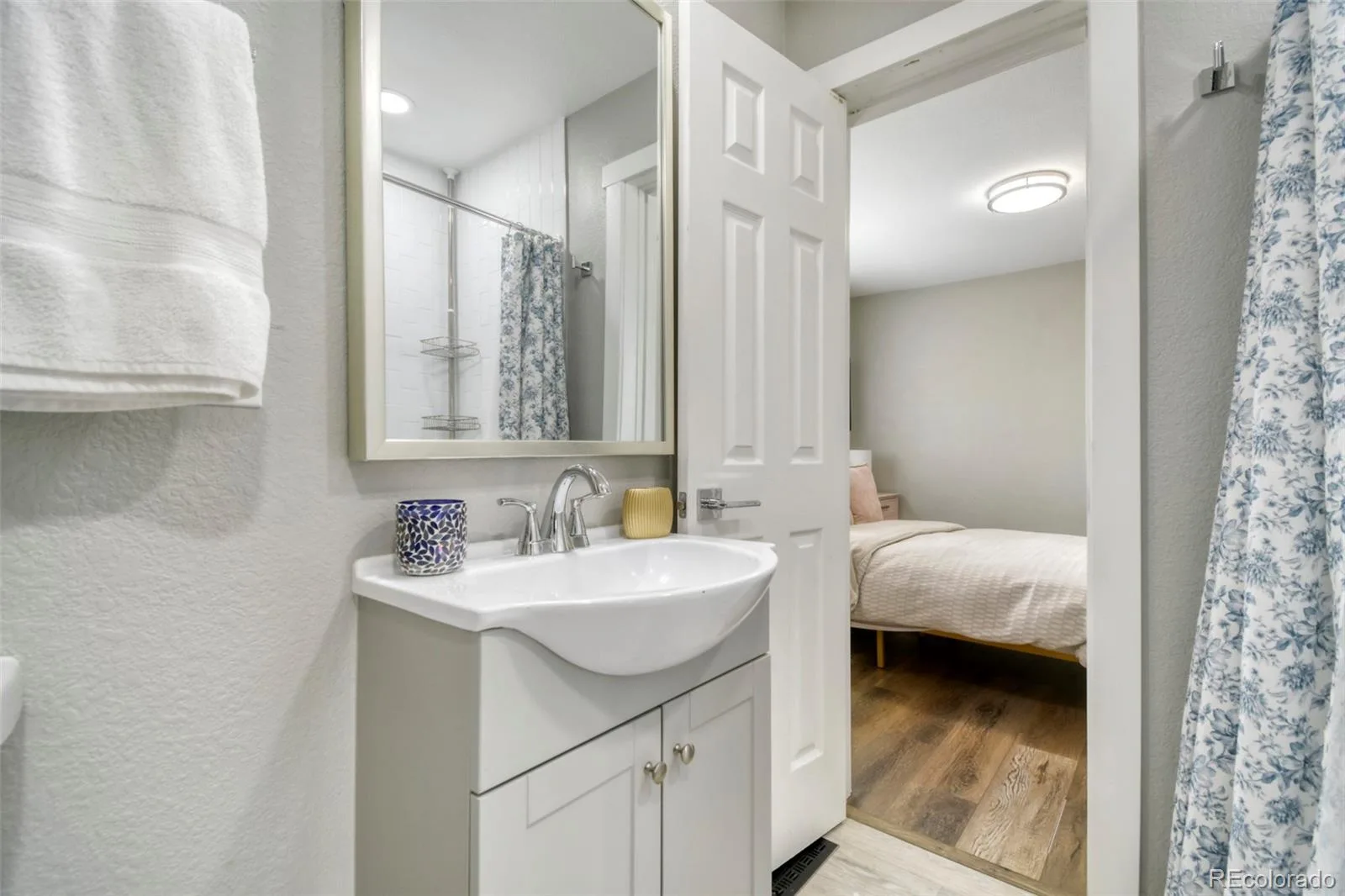 842 Grove Street Denver CO 80204 MLS #REC9654651 06112026214852 1600 14