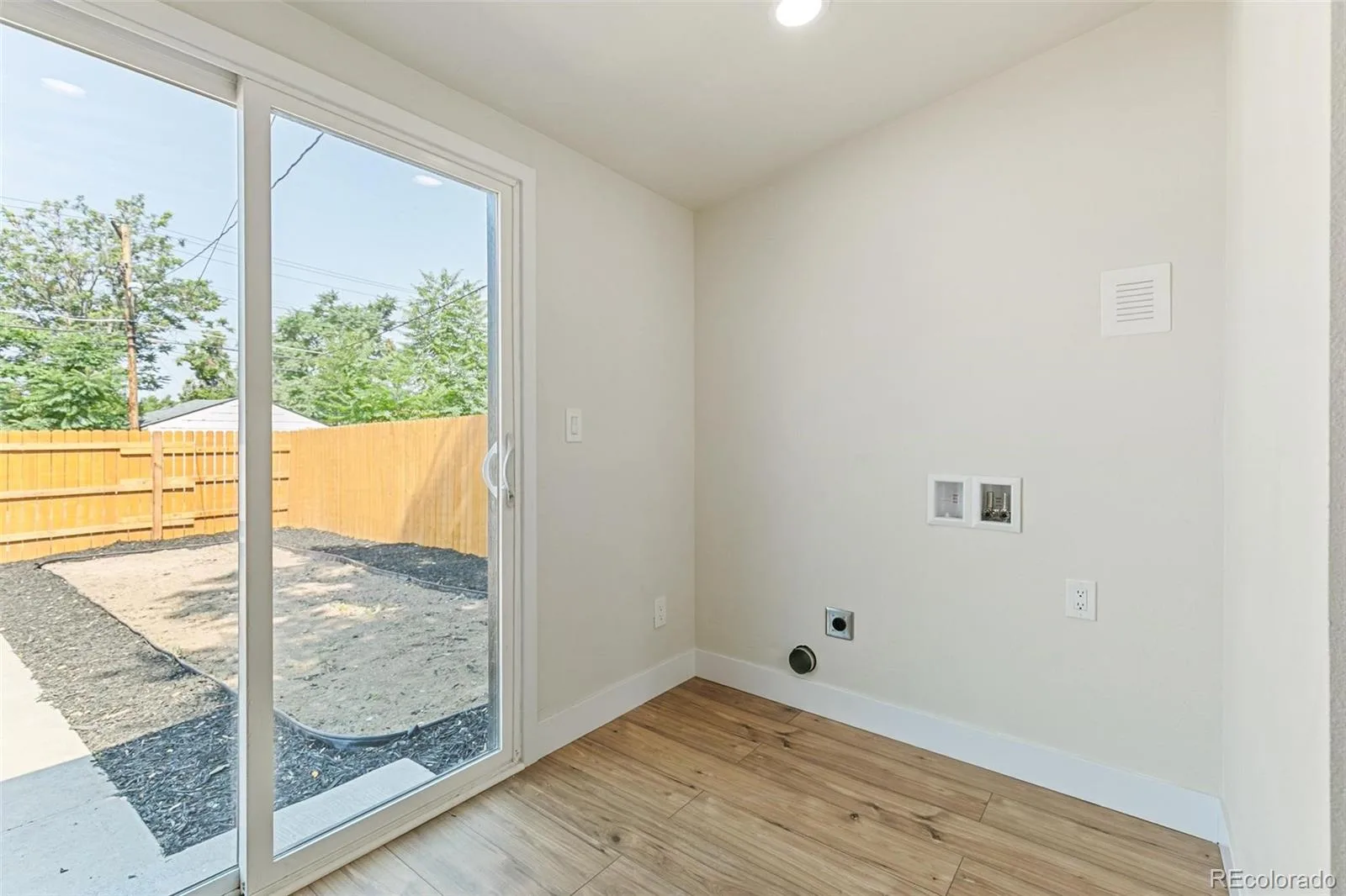 1657 Macon Street Aurora CO 80010 MLS #REC9655596 07032026163930 1600 12