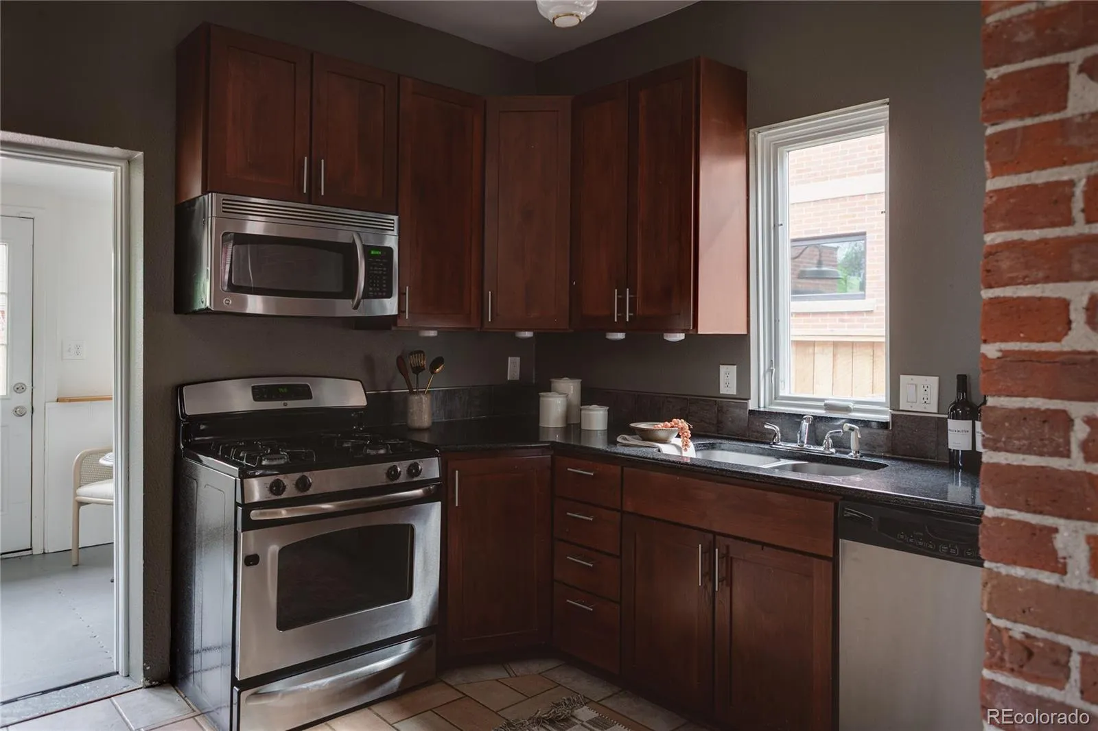 4319 W 35th Avenue Denver CO 80212 MLS #REC9659603 04232026200542 1600 15