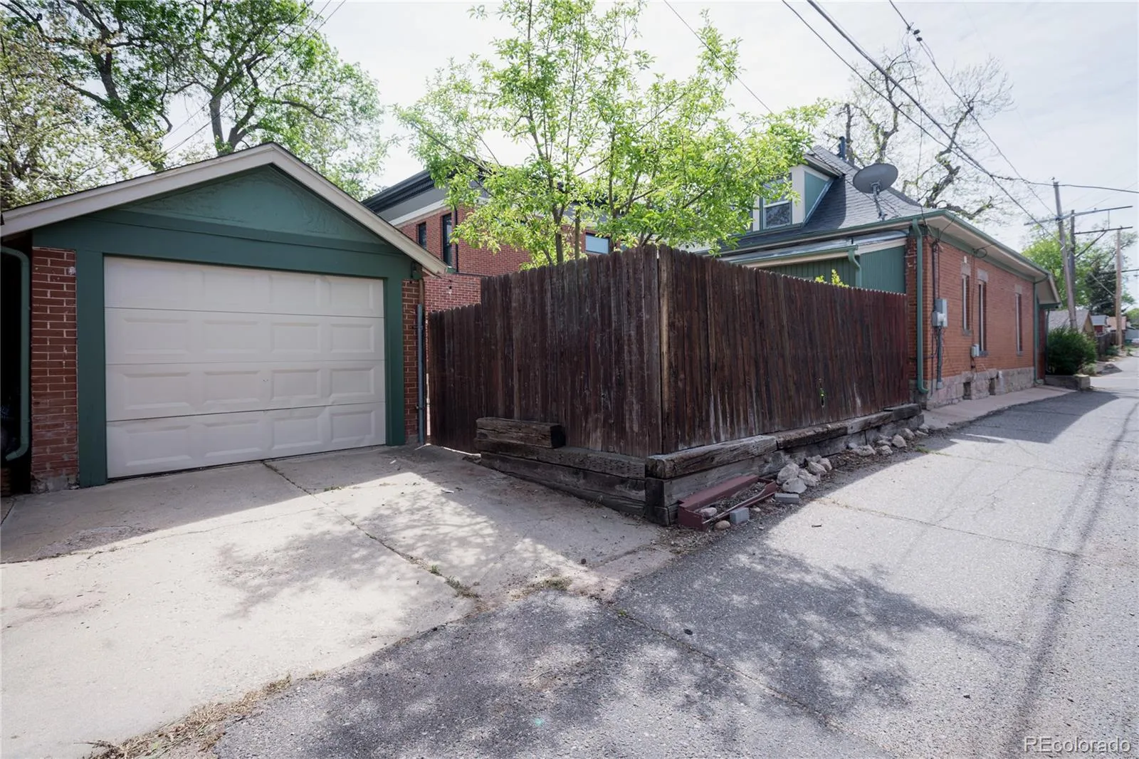 4319 W 35th Avenue Denver CO 80212 MLS #REC9659603 04232026200542 1600 43