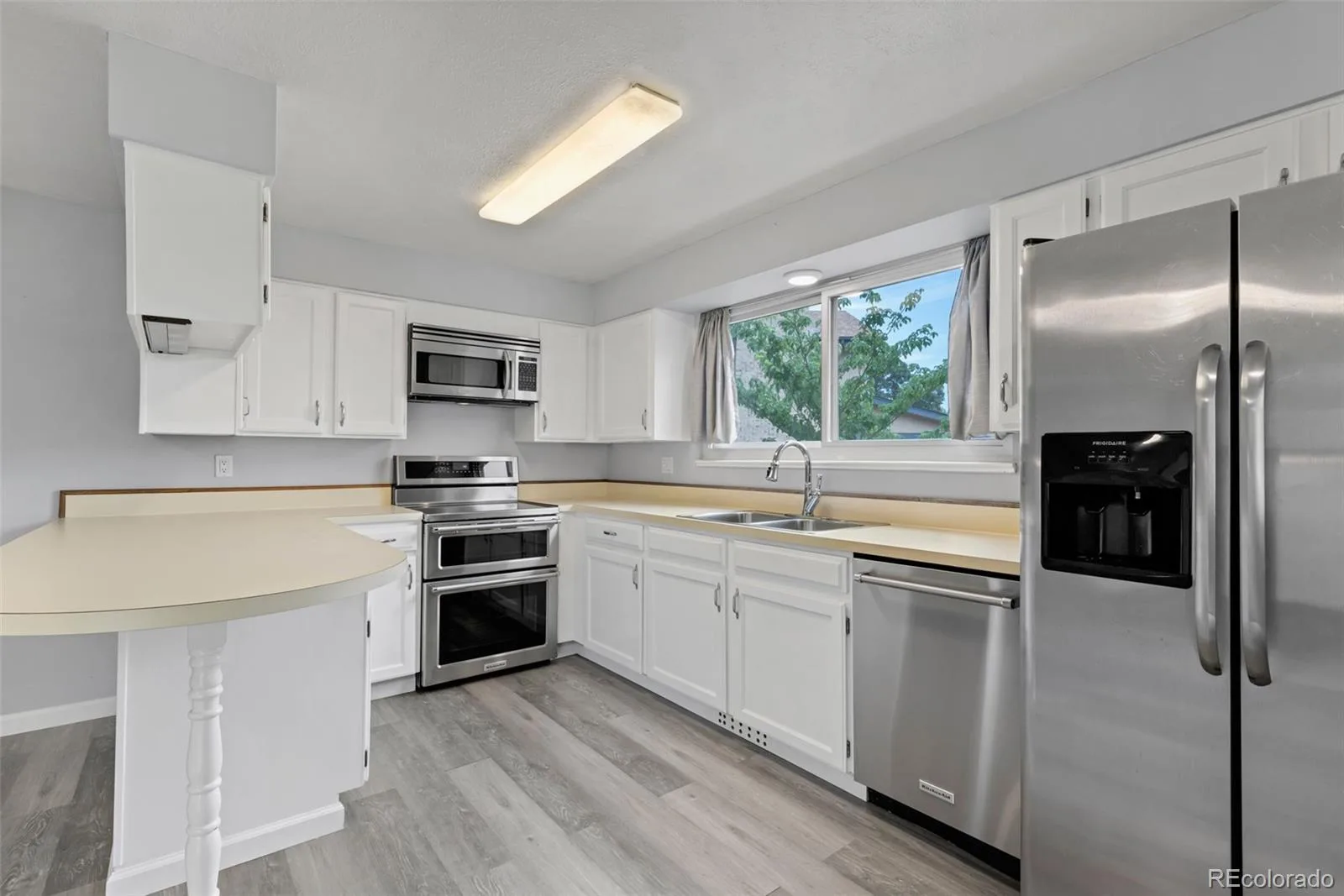 8348 W 77th Way Arvada CO 80005 | MLS #REC9660490 07302026170130 1600 8