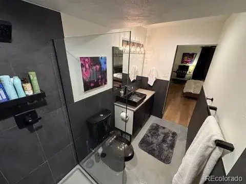 11262025225309 480 26