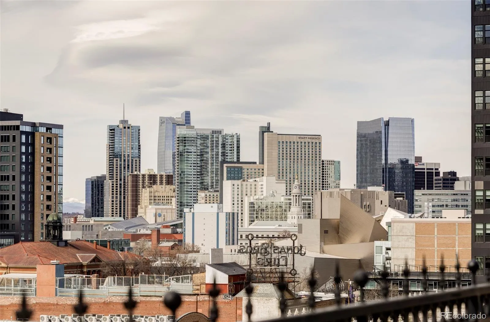 04212026201955 1600 22