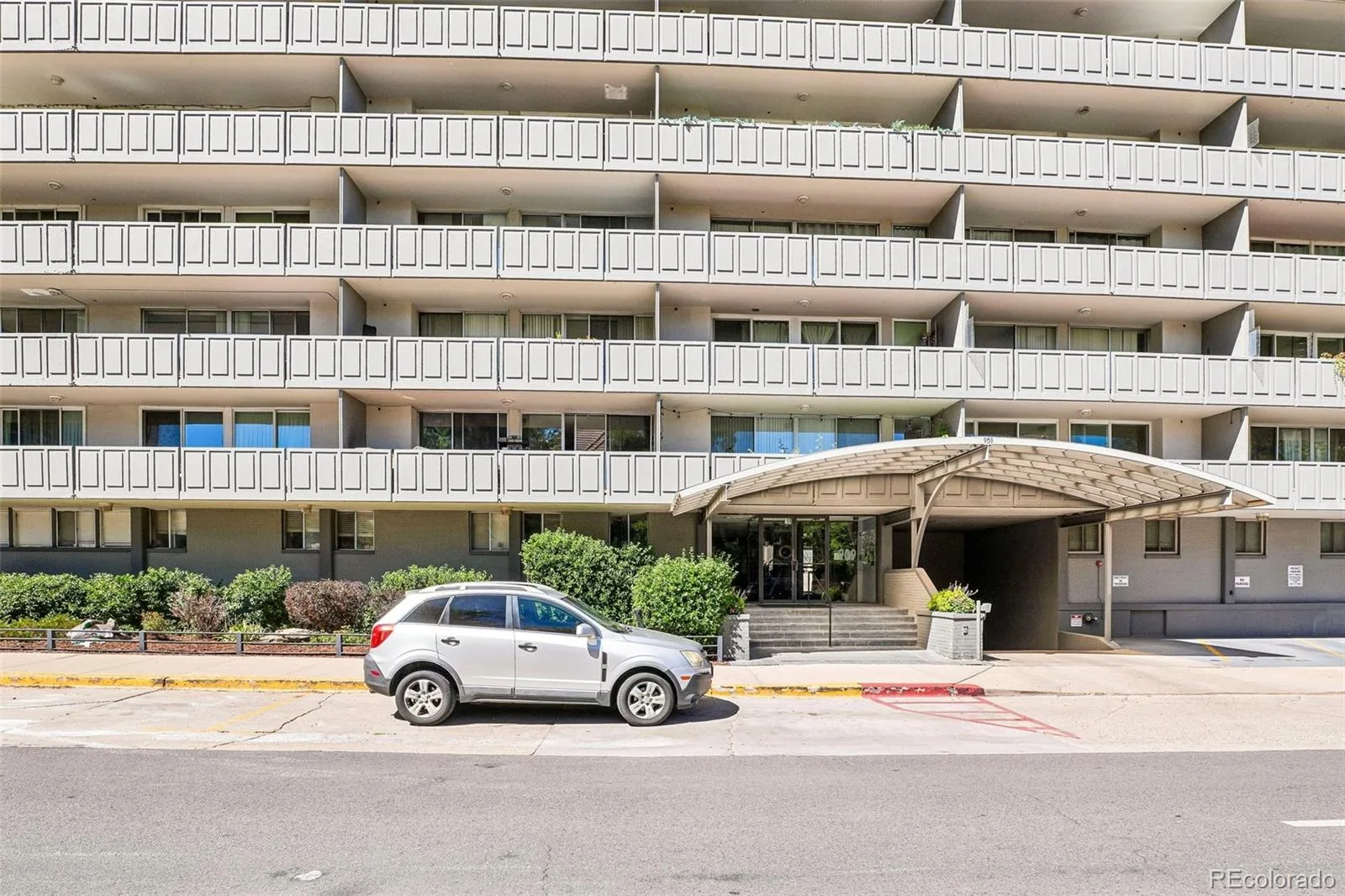 909 N Logan Street #5B Denver CO 80203 | MLS #REC9664691 09042026165732 1600 1